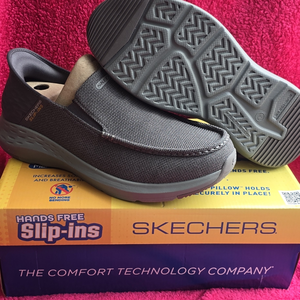 Skechers Men's Loafers in Dark Gray